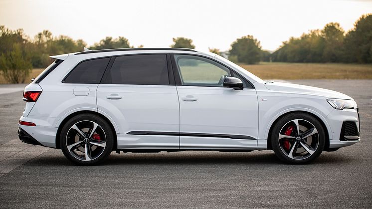 Audi Q7 TFSI e quattro (PHEV)
