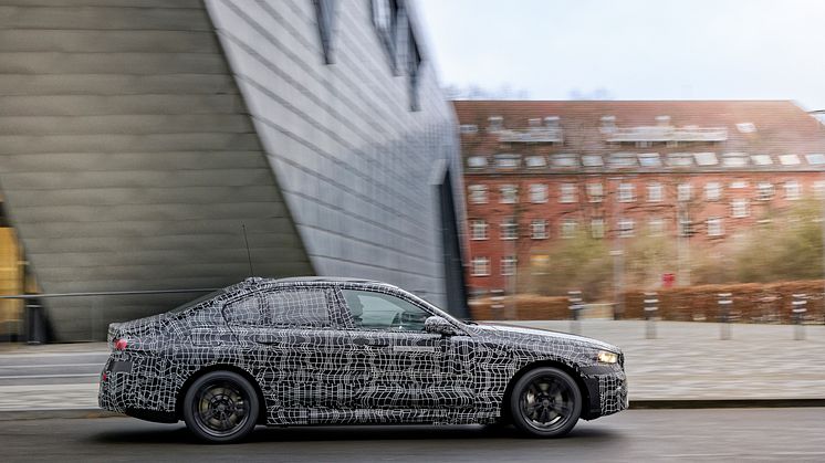 BMW i5 Sedan test