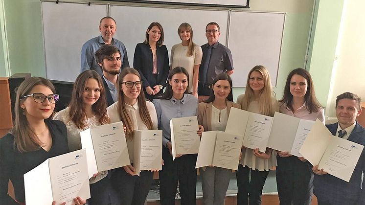 Doppelabschluss für Bachelorstudierende im Kooperationsstudiengang Wirtschaftsingenieurwesen in St. Petersburg/Russland