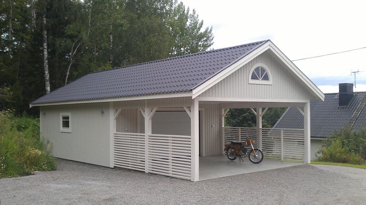 Garage med carport