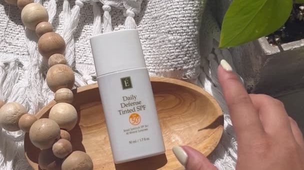 Summer REEL 2024 Daily Defense Tinted SPF