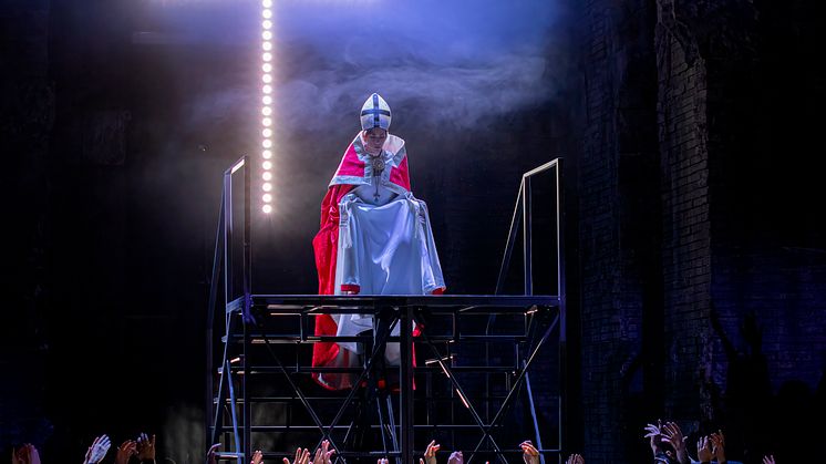 Musical Die Päpstin.jpg