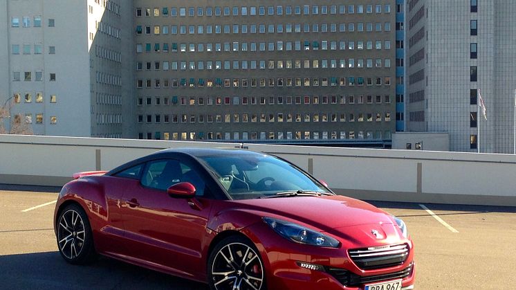 Sverigepremiär för Peugeot RCZ R