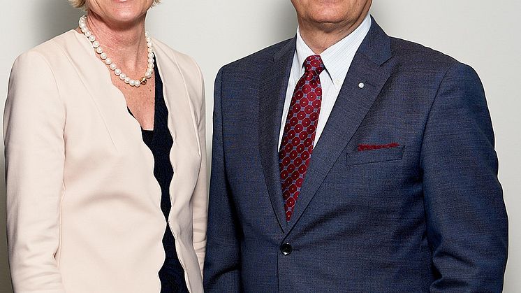 Carina Olson, CFO och vice vd på Praktikertjänst, och Erik Strand, vd och koncernchef på Praktikertjänst.