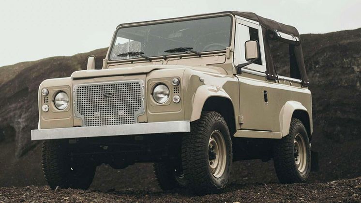 Land rover defender