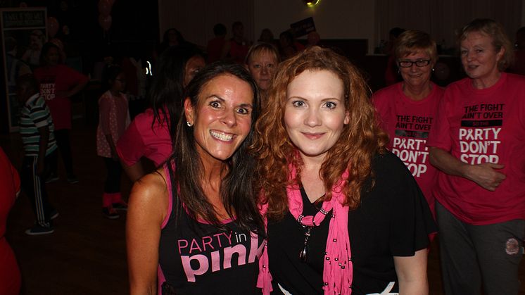Coronation Street star makes moves at Prestwich Zumbathon in the fight against breast cancer 