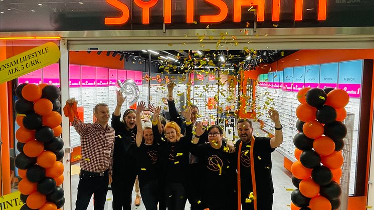 Uusin Synsam-liike on avattu Kouvolaan: alueen laajin kehysvalikoima ja edullisten merkkikehysten Outlet-valikoima nyt kauppakeskus Veturissa