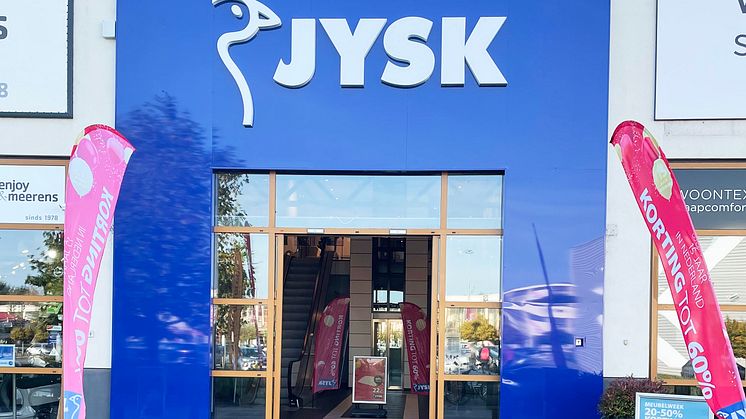 Voorkant winkel Lelystad.jpg