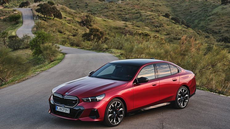 BMW i5 M60