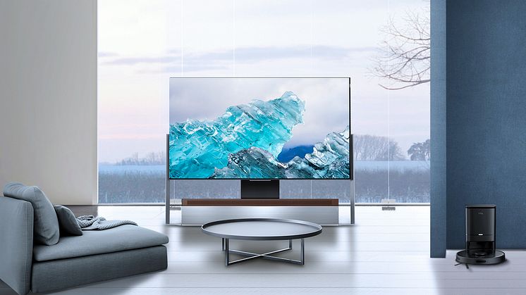 TCL Sweeva 6500 lifestyle_2.jpg