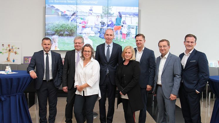 Kai Völker (Barmenia), Bernhard Glombitza (Barmenia), Ulrike Rüß (Barmenia), Dr. Andreas Eurich (Barmenia), Dagmar Hamacher (Kita Concept), David Brabender (Kita Concept), Werner Mittelstädt (Barmenia) und Franz Reinartz (Kita Concept) v.l.