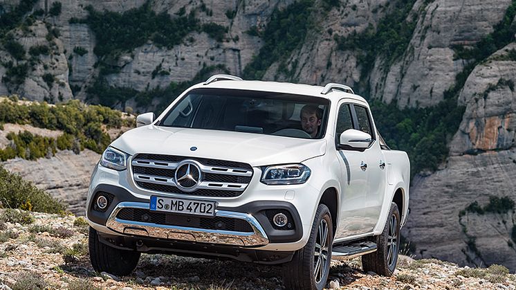 Mercedes X-Klass kostar från 315.900 kronor + moms i  Sverige