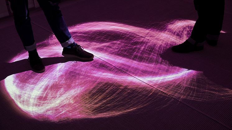 Austeller zeigten, wie Design und Technologie angewandt werden können, um mit Menschen, Produkten und Räumen zu interagieren.