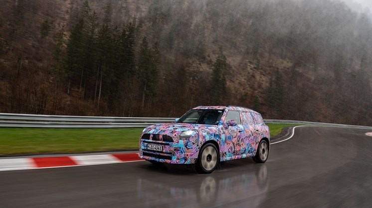En helt ny generasjon MINI Countryman nærmer seg