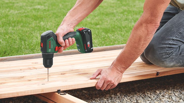o371728v12 UniversalDrill_18V-60_005_3200x1800px