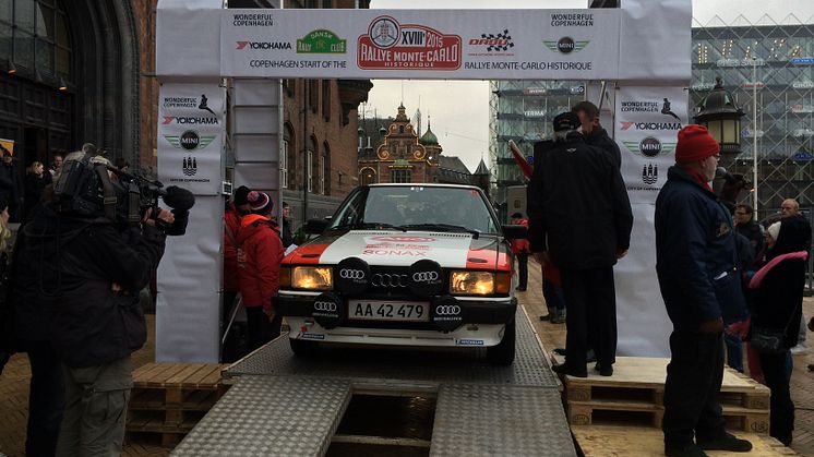 Team Audi 80 klar til start på Rådhuspladsen i København