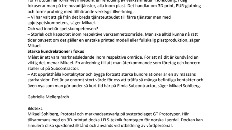 Prototal i ny och renodlad kostym