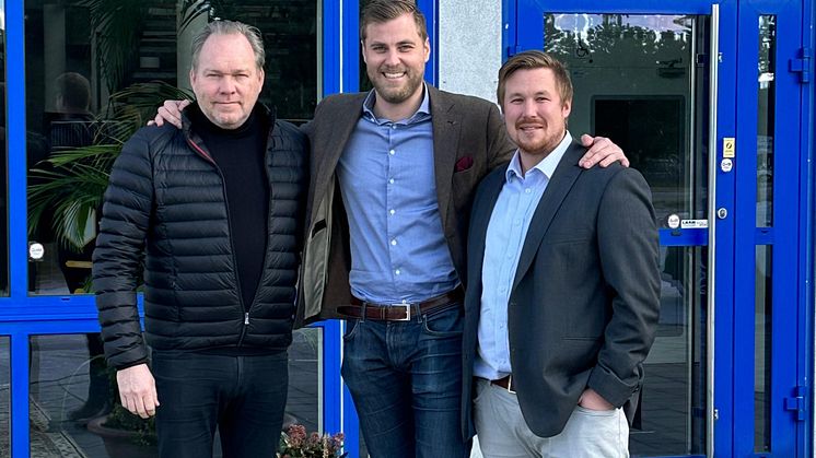 "Vi vet att bemt kommer hålla våra ventilations- och kylsystem i toppskick”, säger Peter Eriksson Jingryd (t.v.) om King Foods serviceavtal med bemt AB.