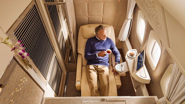De nya förstaklasskupéerna/sviterna på Emirates Boeing 777 har mycket gemensamt med interiören i Mercedes S-Klass.