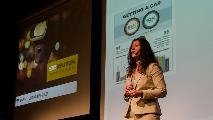 Sofia Granath, Director of Strategy & Product Management at WirelessCar, spoke about her personal journey, based on passion and the desire to create and influence the future, on Sigma's Inspirational Day in Gothenburg.