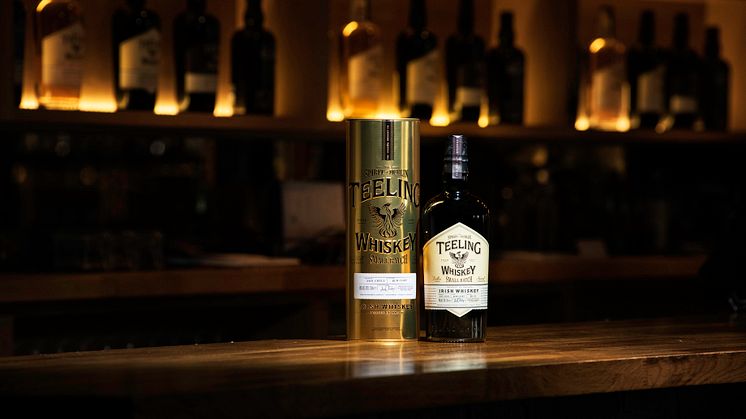 Teeling Small Batch Rum Cask i tillfällig lyxig presentförpackning även i år!
