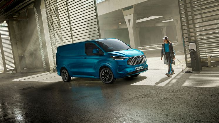 Ford E-Transit Custom 2022 (14)