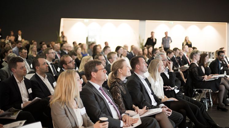 Berlingske Talent 100 fra 2015 - forreste række Audi marketingchef Christine Jelved, bestyrelsesformand Michael Pram Rasmussen, uddannelses- og forskningsminister Sofie Carsten Nielsen