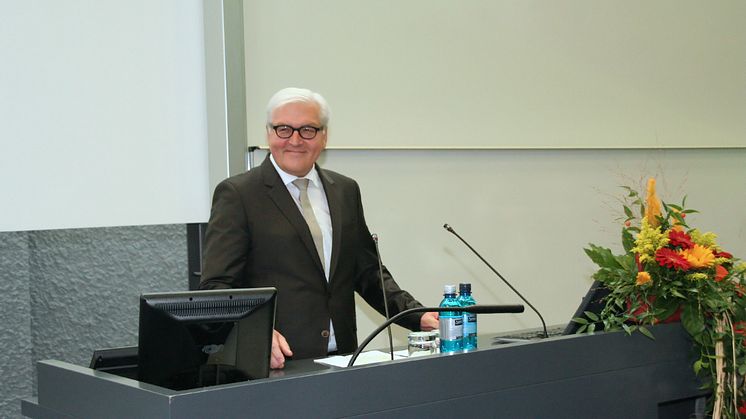 Verabschiedung der Absolventinnen und Absolventen des Akademischen Jahres 2013/2014