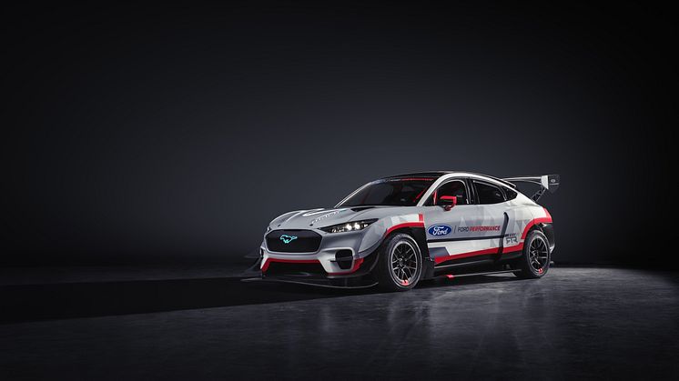 ​Ford med ekstrem helelektrisk Mustang Mach-E prototype med 1400 HK
