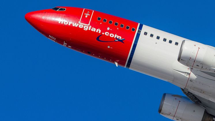 Norwegian 737-800  