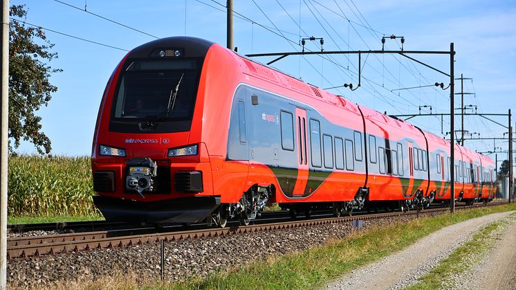 MTR Express exteriör 1