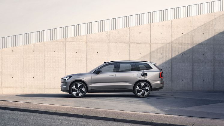 Volvo_EX90