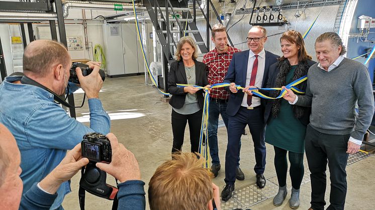 Agneta Påander, Orkla Foods Sverige, Joakim Rosén, Frödinge Sågverk, Björn Hellman, Livsmedelsföretagen, Ingela Nilsson Nachtweij, tillt. kommunalråd, och Anders Törngren, platschef.