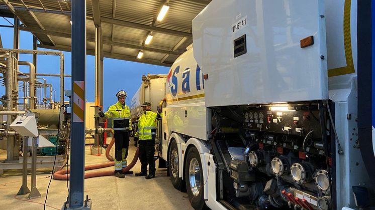 Den första leveransen av biobränsle till Ängelholm Helsingborg Airport som möjliggjorts av Fly Green Fund.
