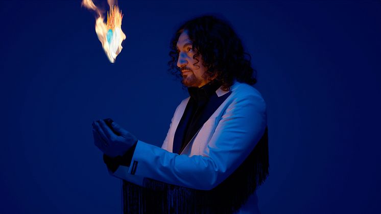 Premiär för Di Levas nya musikvideo "Fire Of Love" tagen från första kommande albumet på 10 år!