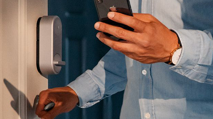 Web_Banner_Yale_Linus_mobilen_clean