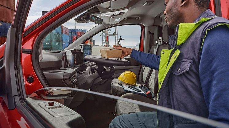 2022 FORD TRANSIT CUSTOM