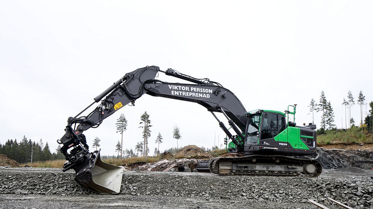 Volvo EC300E - grön
