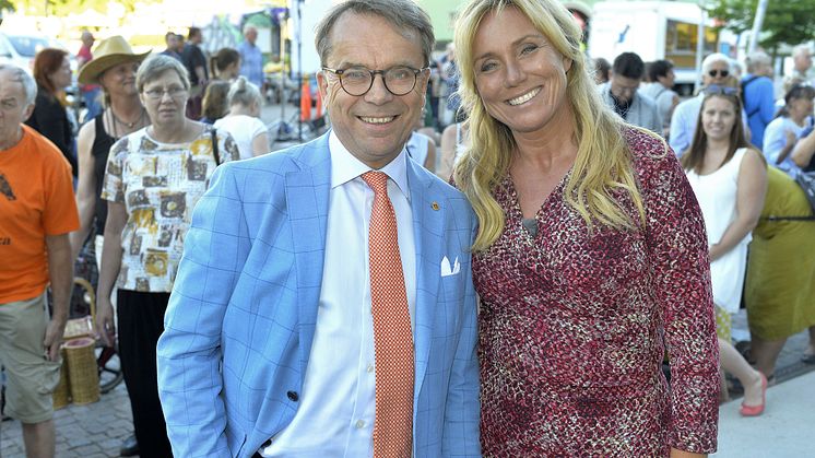 Antikexperten Knut Knutsson och Antikrundans programledare Anne Lundberg kommer till Härnösand och Murberget för att spela in den 5 september. Programmen sänds sedan våren 2018.