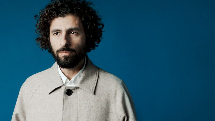 José González och kammarorkestern The String Theory kommer till Malmö Live Konserthus i januari. Foto: Malin Johansson