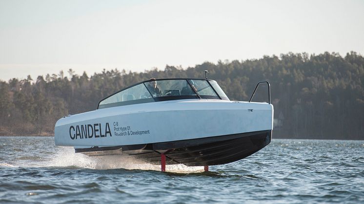 Candela C-8 maiden flight