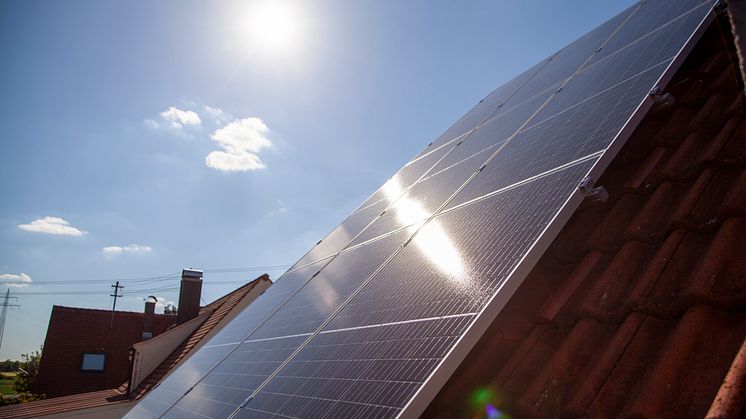 Das Projekt FLAIR² soll dazu beitragen, lokal erzeugten Strom verstärkt vor Ort zu verbrauchen. Hierfür sucht LVN Projektteilnehmer in Diedorf, Meitingen, Neusäß und Thierhaupten.  (Timian Hopf / LEW)