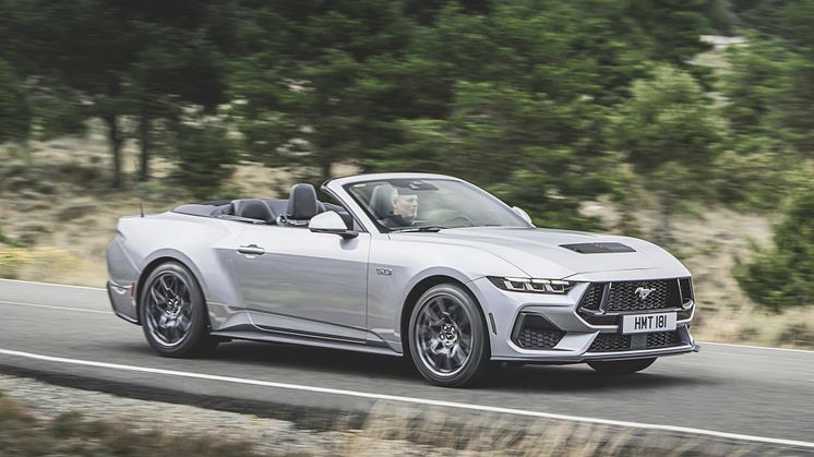 2024_FORD_MUSTANG_CONVERTIBLE_4