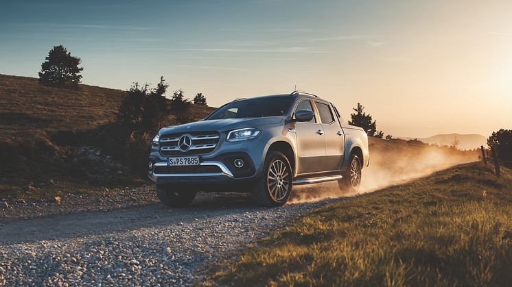 ​Nu lanseras Mercedes-Benz X 350d 4MATIC, prestandaversionen av pickupen Mercedes-Benz X-Klass.