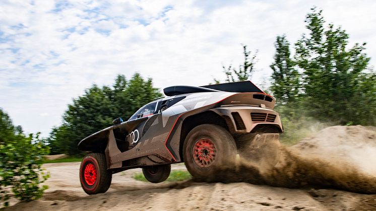 Audi RS Q e-tron (Dakar Rally)