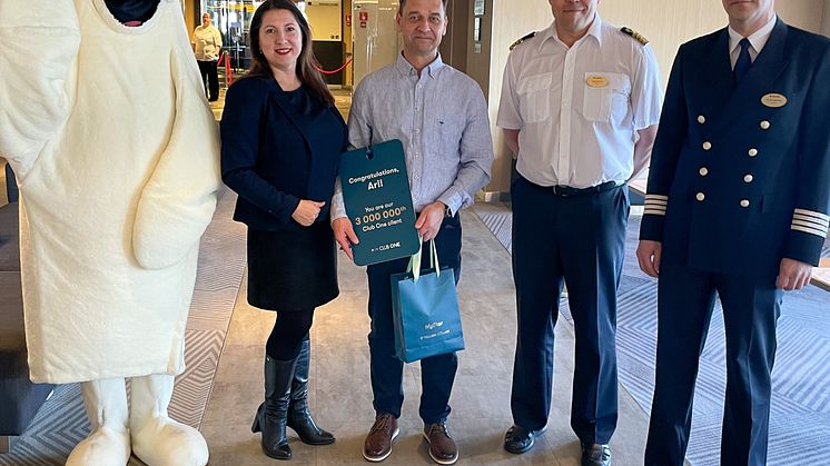 Tallink_Silja_Club_One_3millionstesMitglied (1)