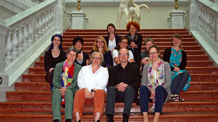 Die Initiatoren von www.buchbewegt-leipzig.de auf der Haupttreppe der Bibliotheca Albertina