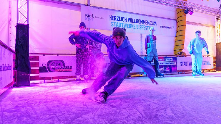 Die Vorfreude auf´s Stadtwerke Eisfestival ist schon jetzt riesig. Diesmal mit neuem Standort am Germaniahafen.