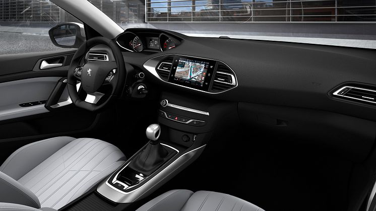 PEUGEOT_308_0905PROD_403