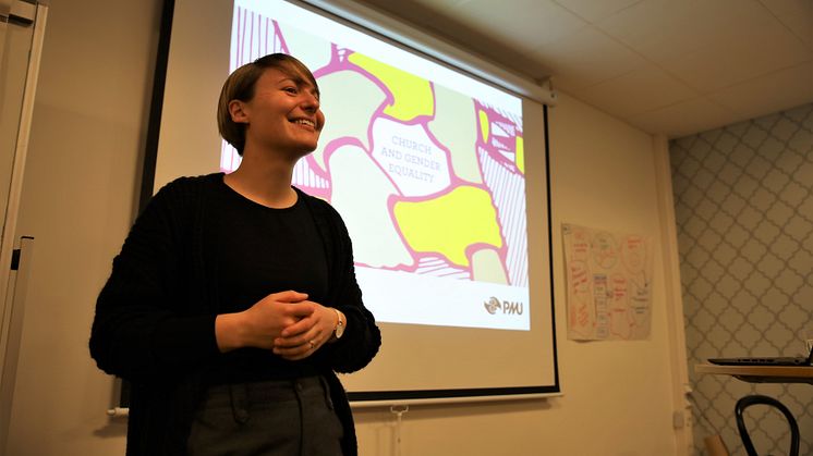 PMU:s tematiskt ansvariga för jämställdhetsfrågor Fredrika Uggla presenterade på torsdagen den nya boken "Church and Gender Equality".